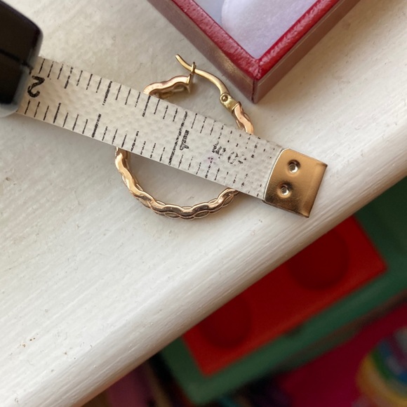 🔴🔵14k “brand new Tri-color hoop earrings. Stunning rose, white, yellow gold - Picture 5 of 6